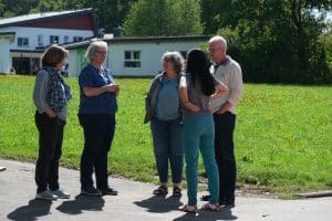 Besucher beim Tag der offenen Tür